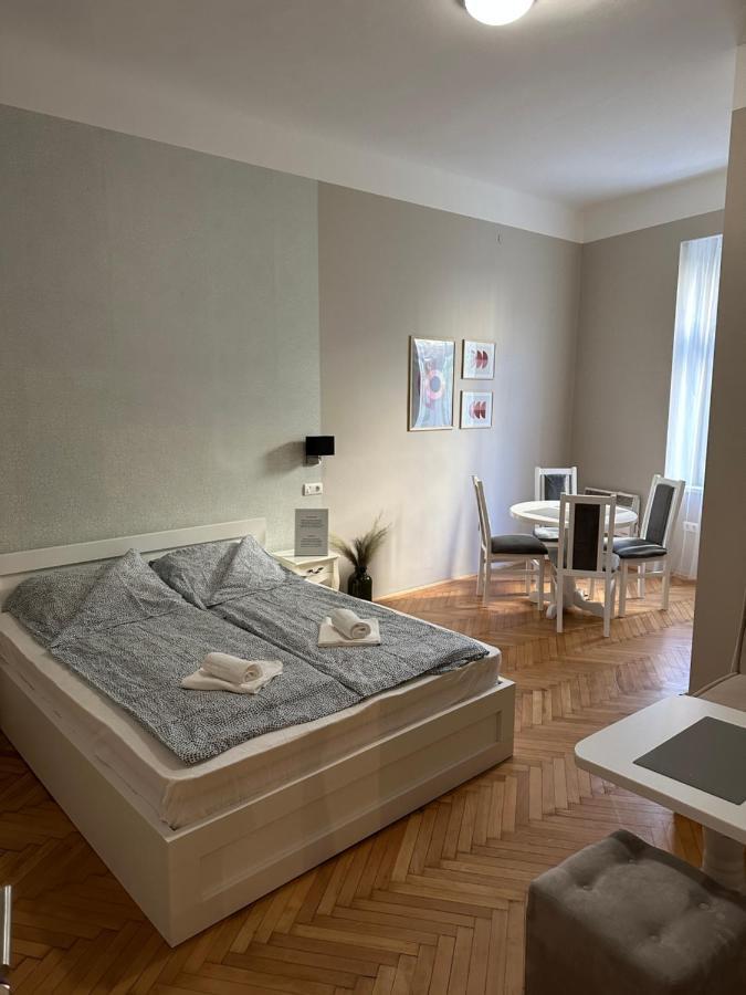 Nice 5 Apartments SJJ Esterno foto