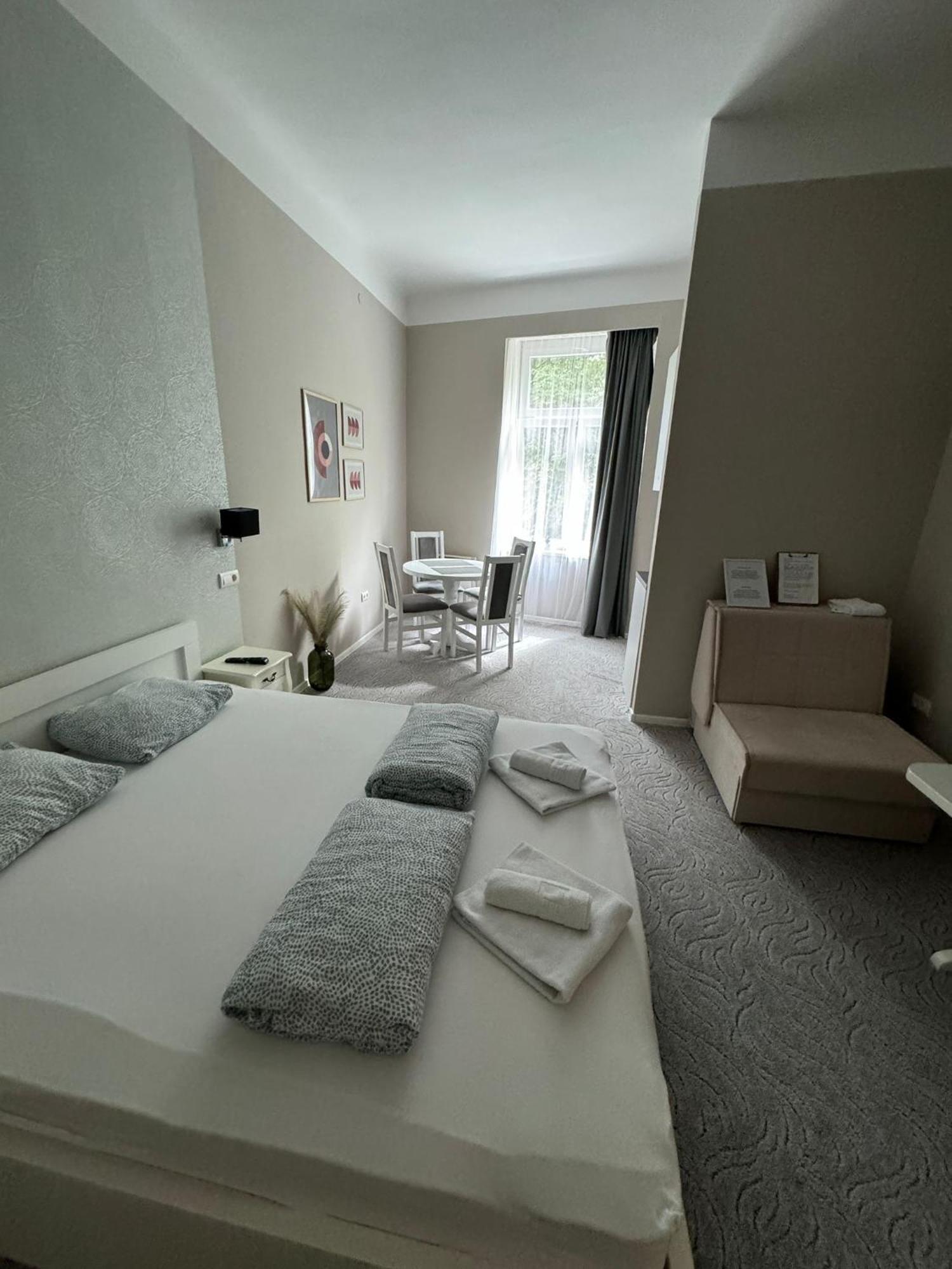 Nice 5 Apartments SJJ Esterno foto